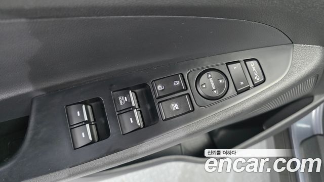 Hyundai Tucson Gasoline 1.6 turbo 2WD Modern 2019 — фото 33