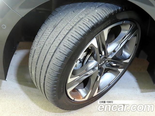 Kia K5 (III) 1.6 Turbo Signature 2022 — фото 24