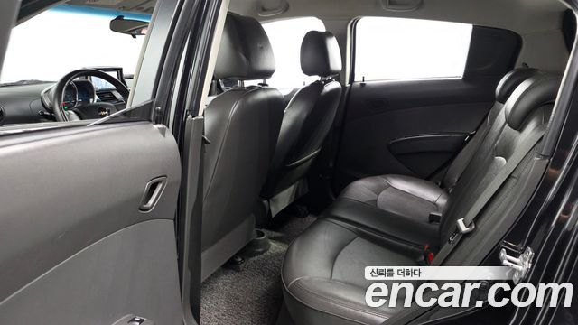 Chevrolet Spark LPG LT Standard 2014 — фото 15
