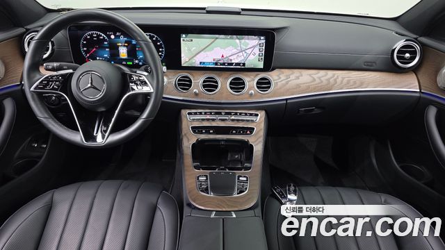 Mercedes-Benz E-Class (W213) E300e 4MATIC Exclusive 2023 — фото 7
