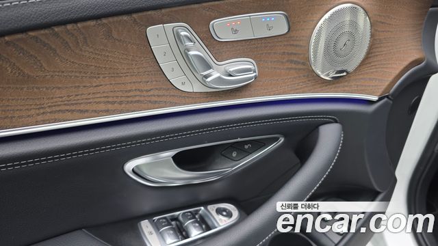 Mercedes-Benz E-Class (W213) E300e 4MATIC Exclusive 2023 — фото 18