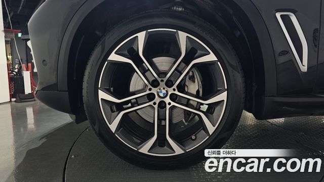 BMW X5 (G05) xDrive 30d xLine 2023 — фото 5