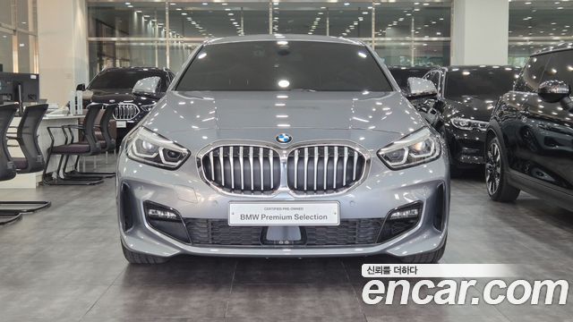 BMW 1 Series (F40) 120i M Sports 2023 — фото 2