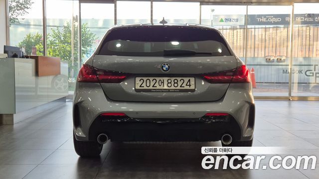 BMW 1 Series (F40) 120i M Sports 2023 — фото 3