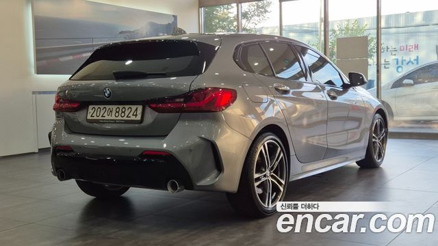 BMW 1 Series (F40) 120i M Sports 2023 — фото 4