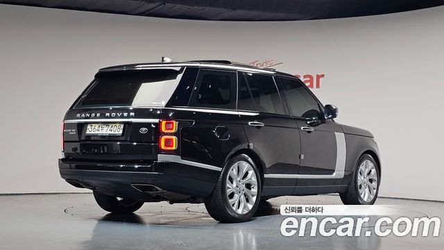 Land Rover Range Rover (IV) 4.4 SDV8 Vogue SE DIESEL 2019 — фото 2