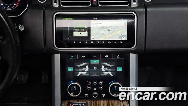 Land Rover Range Rover (IV) 4.4 SDV8 Vogue SE DIESEL 2019 — фото 18