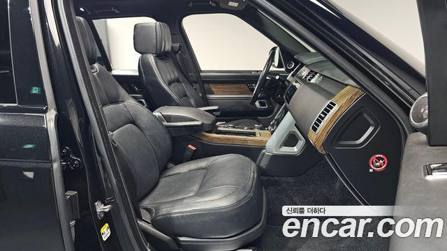 Land Rover Range Rover (IV) 4.4 SDV8 Vogue SE DIESEL 2019 — фото 26