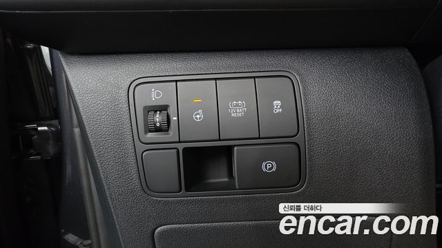 Hyundai Staria HEV 1.6 Cargo 3-Seater Modern 2025 — фото 20