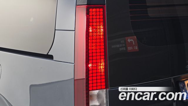 Hyundai Staria HEV 1.6 Cargo 3-Seater Modern 2025 — фото 23