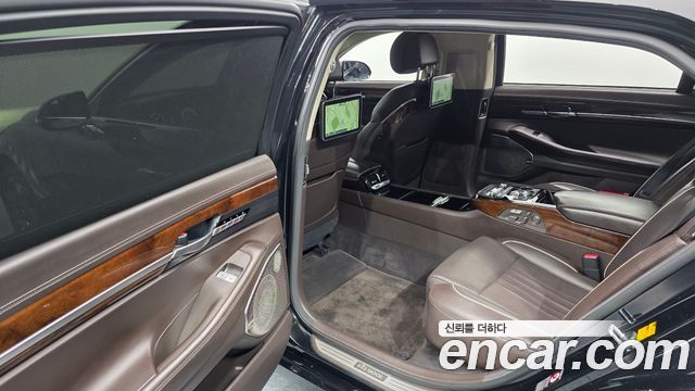 Genesis EQ900 5.0 GDI AWD Limousine Prestige 2016 — фото 12