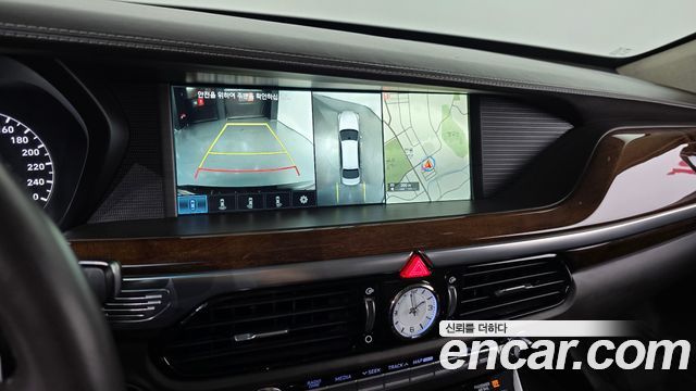 Genesis EQ900 5.0 GDI AWD Limousine Prestige 2016 — фото 16