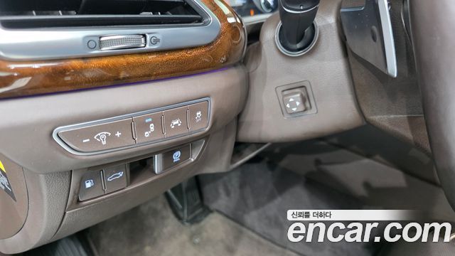 Genesis EQ900 5.0 GDI AWD Limousine Prestige 2016 — фото 17