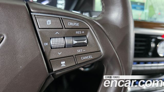 Genesis EQ900 5.0 GDI AWD Limousine Prestige 2016 — фото 18