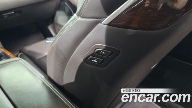 Genesis EQ900 5.0 GDI AWD Limousine Prestige 2016 — фото 29