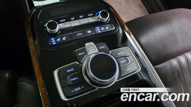 Genesis EQ900 5.0 GDI AWD Limousine Prestige 2016 — фото 30