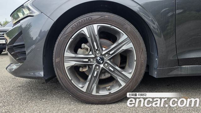 Kia K5 (III) 2.0 LPI Signature 2021 — фото 5