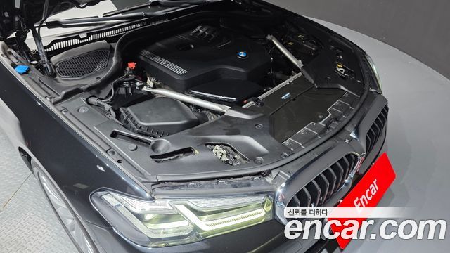 BMW 5 Series (G30) 520i Luxury 2022 — фото 6