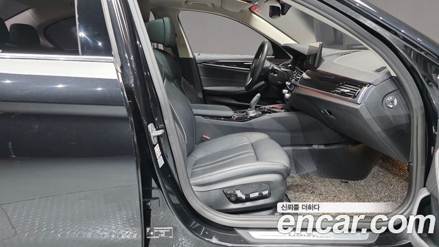 BMW 5 Series (G30) 520i Luxury 2022 — фото 26