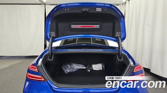 Genesis G70 Gasoline 3.3T 4WD 2023 — фото 24