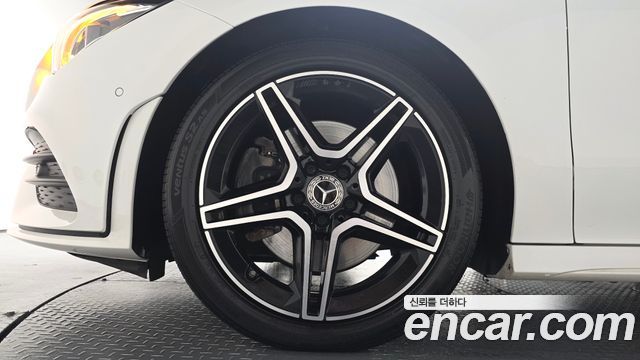 Mercedes-Benz CLA-Class (C118) CLA250 4MATIC 2022 — фото 5