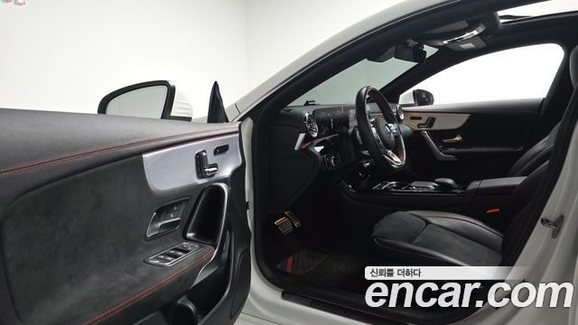 Mercedes-Benz CLA-Class (C118) CLA250 4MATIC 2022 — фото 10