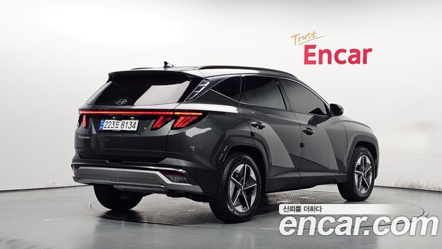 Hyundai Tucson (NX4) Gasoline 1.6 Turbo 2WD Inspiration 2024 — фото 2