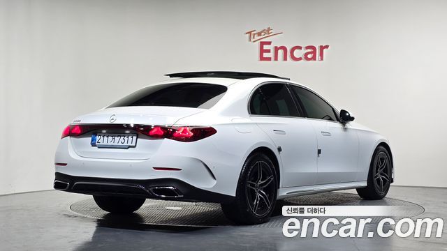 Mercedes-Benz E-Class (W214) E200 AMG Line 2026 — фото 2
