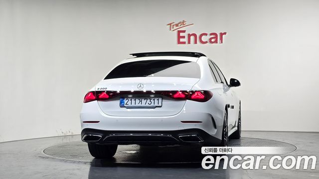 Mercedes-Benz E-Class (W214) E200 AMG Line 2026 — фото 4