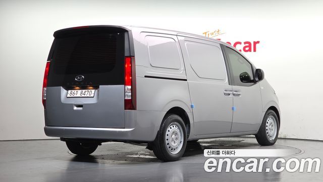 Hyundai Staria Cargo 3-Seater Smart 2022 — фото 2