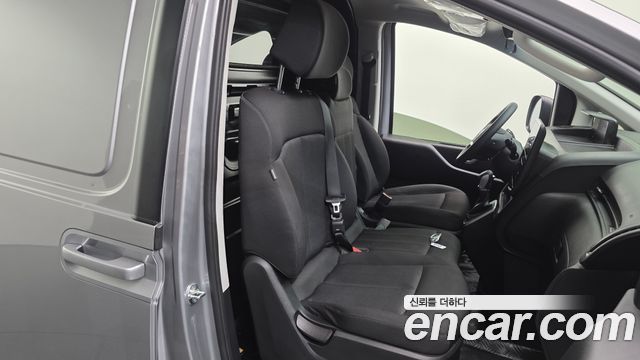 Hyundai Staria Cargo 3-Seater Smart 2022 — фото 11