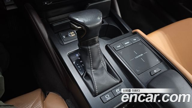 Lexus ES300h (VII) Luxury 2019 — фото 9