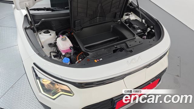 Kia Niro EV Air 2024 — фото 6