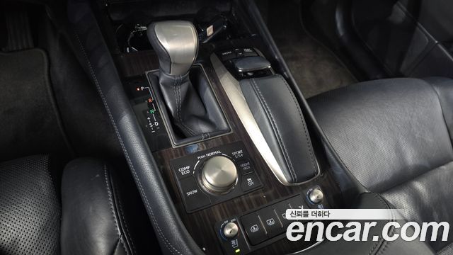 Lexus LS460 AWD XF40 2013 — фото 9