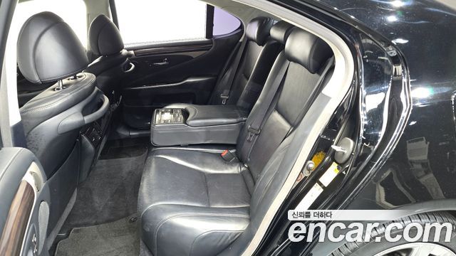 Lexus LS460 AWD XF40 2013 — фото 12
