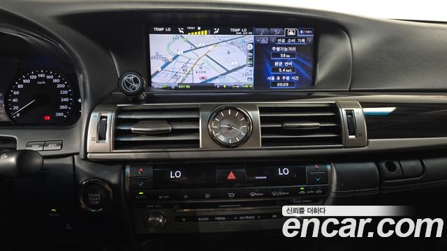 Lexus LS460 AWD XF40 2013 — фото 13
