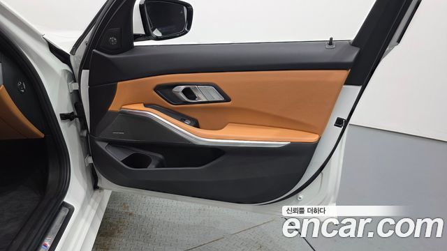 BMW 3 Series (G20) 320i M Sport 2024 — фото 24