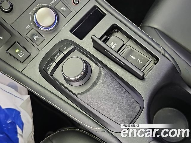 Lexus CT200h 1.8 Supreme ZWA10 2016 — фото 21