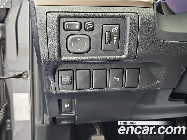 Lexus CT200h 1.8 Supreme ZWA10 2016 — фото 23