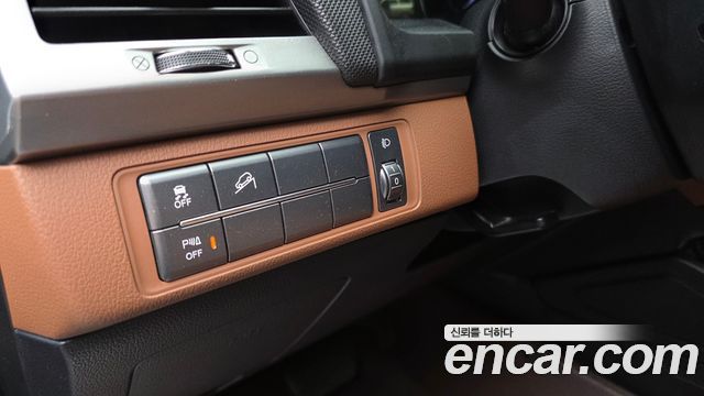 KG Mobility (SsangYong) Rexton Sports Diesel 2.2 4WD Noblesse 2019 — фото 17