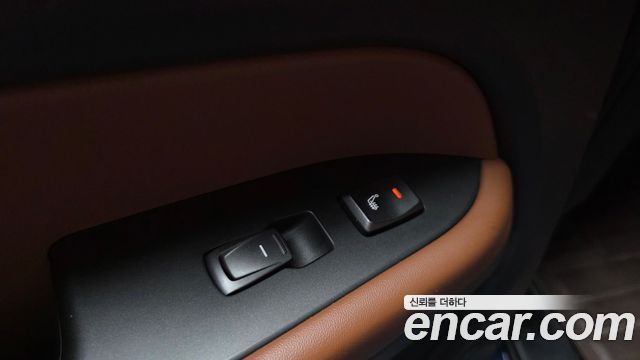KG Mobility (SsangYong) Rexton Sports Diesel 2.2 4WD Noblesse 2019 — фото 18
