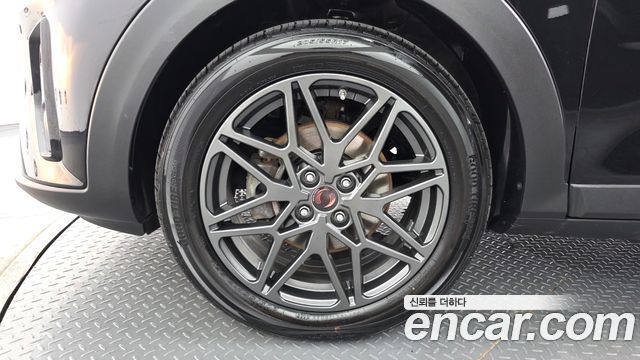 Kia Stonic Diesel 1.6 Prestige 2019 — фото 5