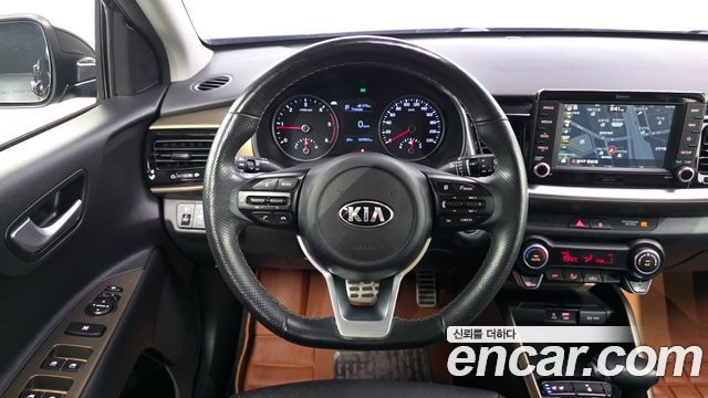 Kia Stonic Diesel 1.6 Prestige 2019 — фото 13