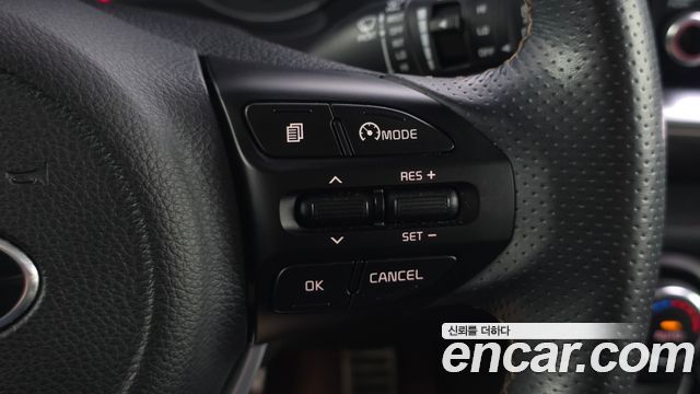 Kia Stonic Diesel 1.6 Prestige 2019 — фото 15