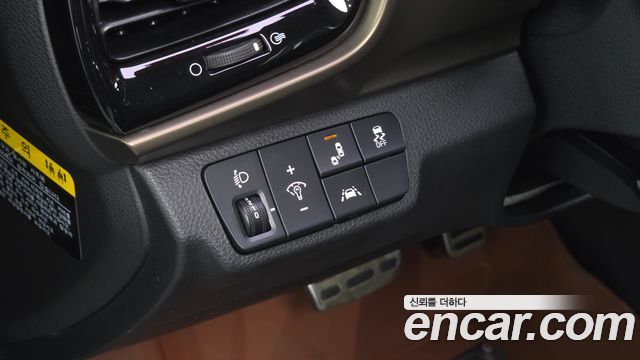 Kia Stonic Diesel 1.6 Prestige 2019 — фото 19