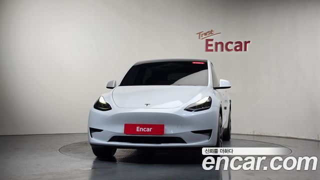 Tesla Model Y RWD 2024 — фото 3