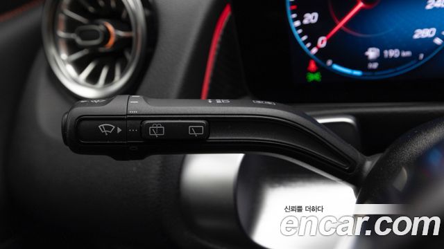 Mercedes-Benz GLB-Class (X247) AMG GLB35 4MATIC 2022 — фото 24