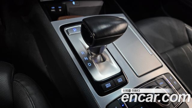 Genesis G80 3.3 GDI AWD Premium Luxury 2017 — фото 9