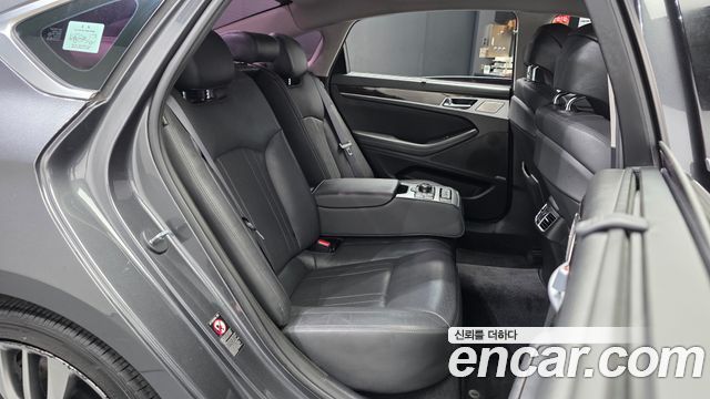 Genesis G80 3.3 GDI AWD Premium Luxury 2017 — фото 12