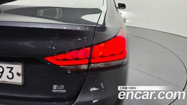 Genesis G80 3.3 GDI AWD Premium Luxury 2017 — фото 23